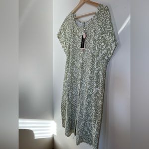 NWT Kindred Bravely Universal Labor and Delivery Gown size 1X/2X